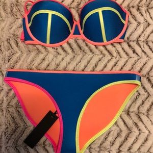 Traingl Swimsuit NEVER WORN